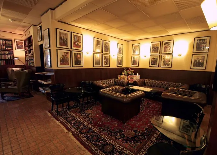 Hotel Fuerstenhof Wien
